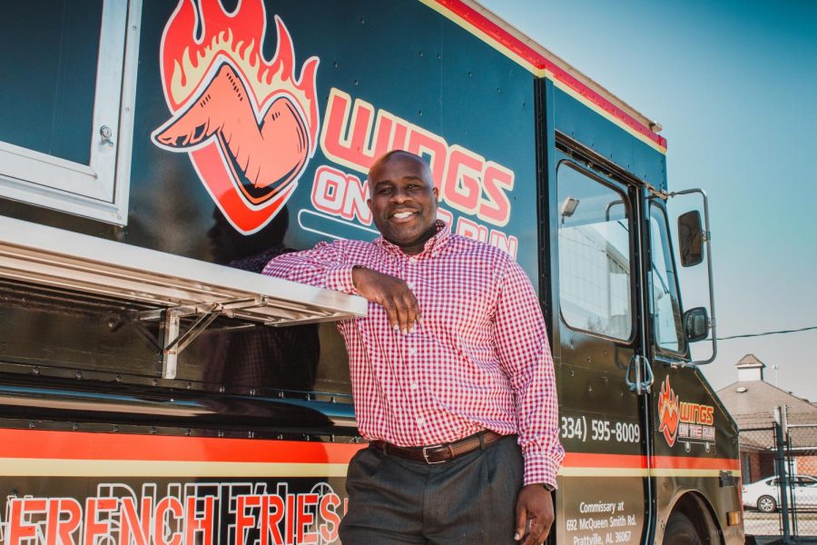 Alabama State University alumnus Quincy Minor decided to test his entreprenuerial skills with a food truck titled, “Wings on the Run,” and a restaurant “Wing It On.” Both have proven to be very successful business ventures. Minor is a 1999 graduate of the Vaughn College of Business Administration who has experienced a successful career in the field of information technology.