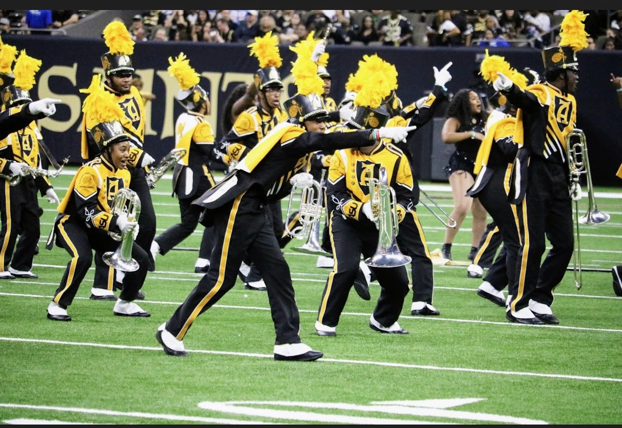 Mighty Marching Hornets perform in New Orleans – The Hornet Tribune