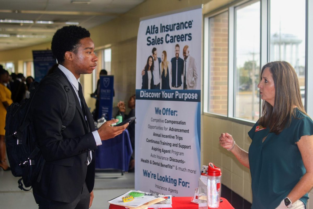 University hosts graduate and professional school Career Fair